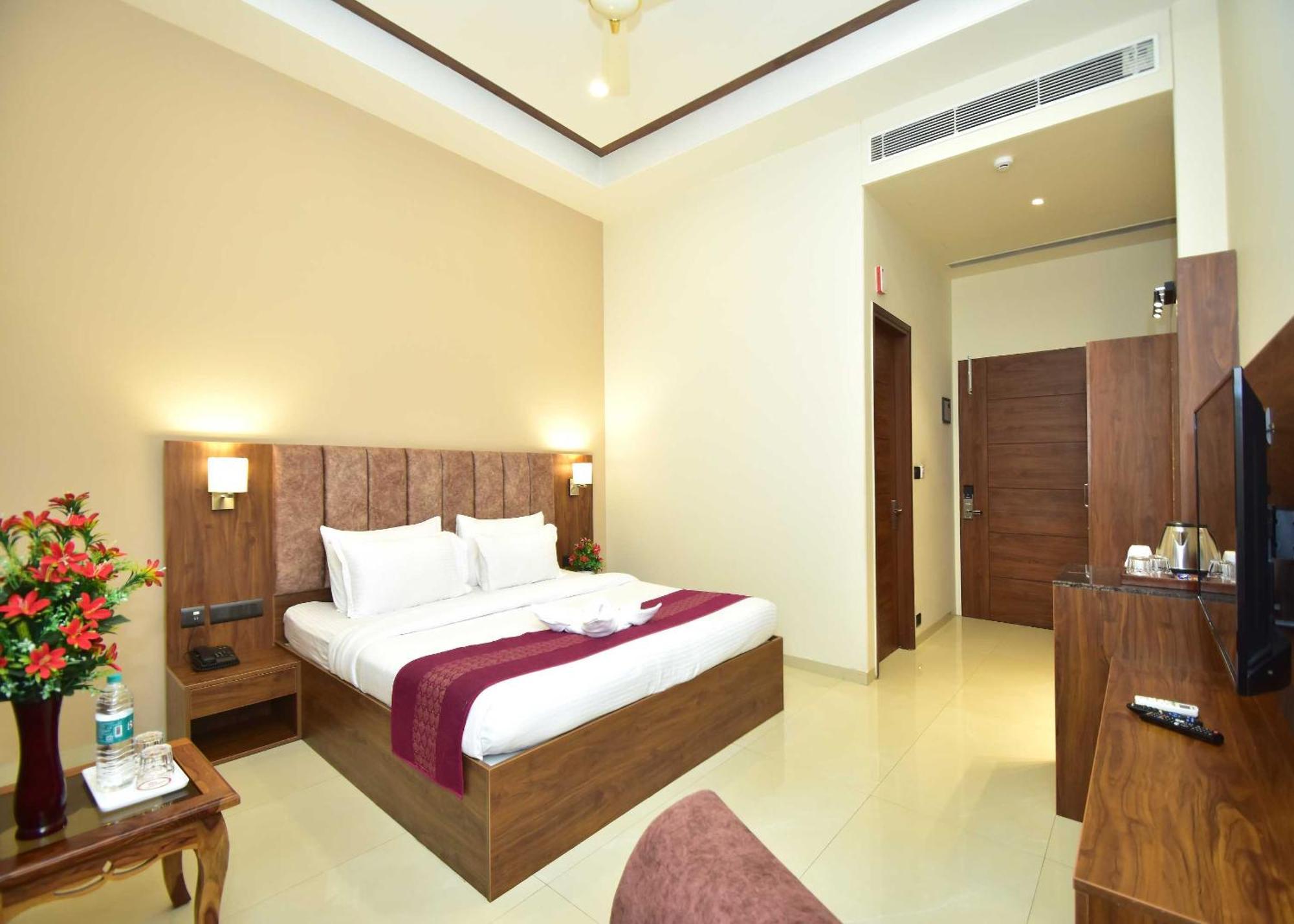 Hotel Shyamleela Khātu Esterno foto