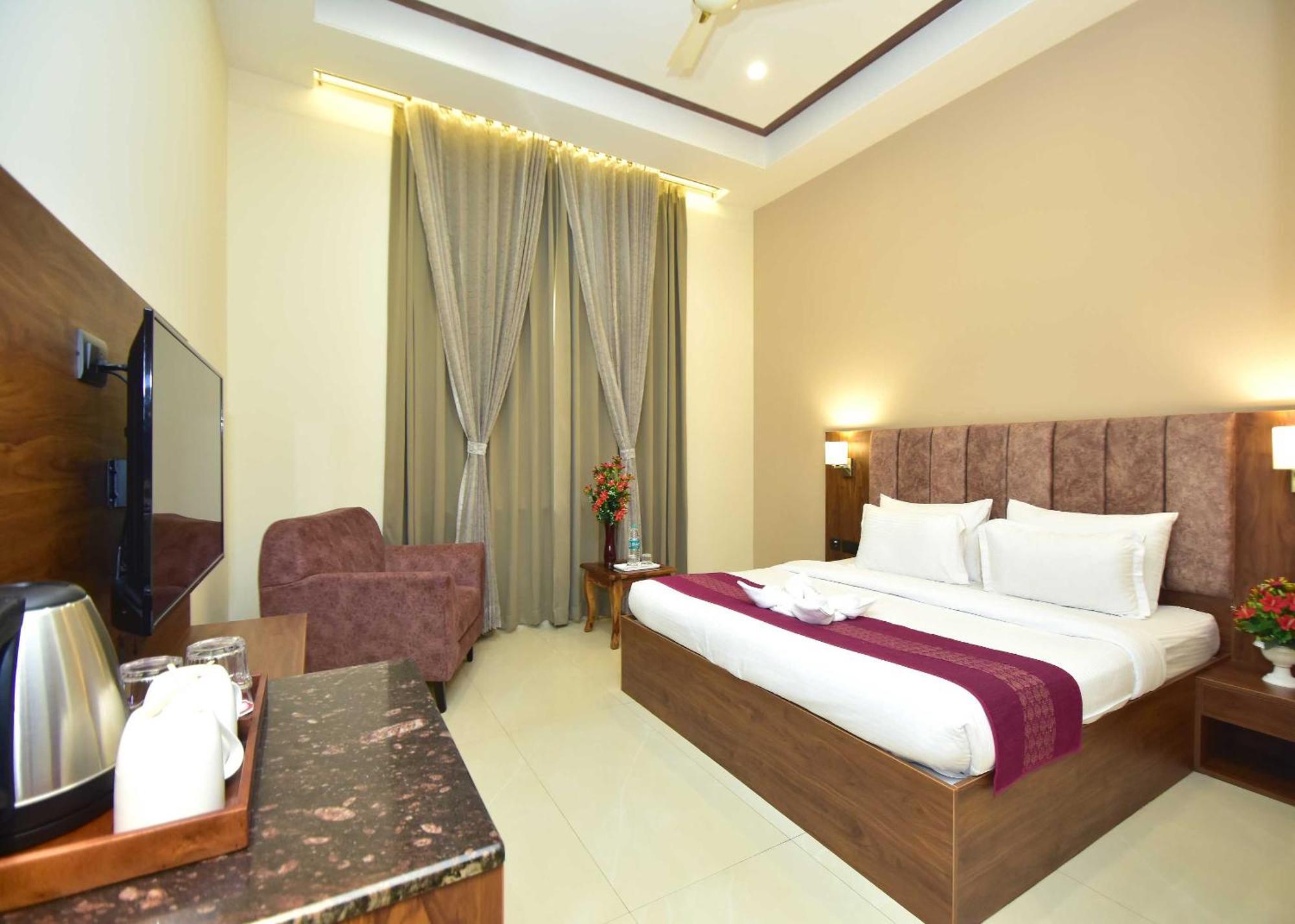 Hotel Shyamleela Khātu Esterno foto
