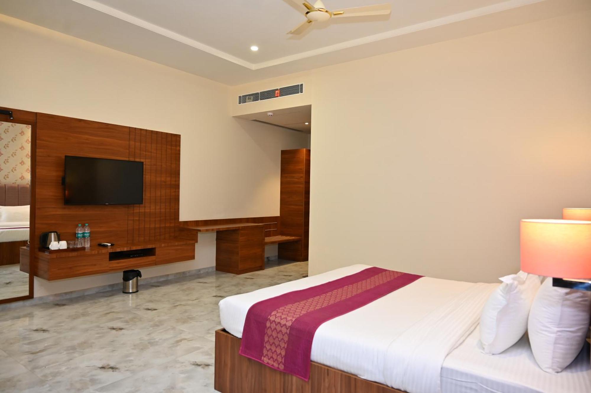 Hotel Shyamleela Khātu Esterno foto